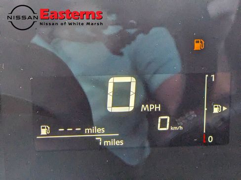 New 2025 Nissan Kicks SV image 32