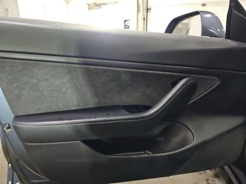 Used 2020 Tesla Model 3 Performance image 13