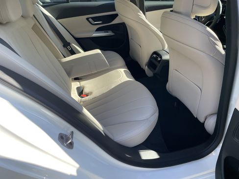 New 2026 Mercedes-Benz E 350 4MATIC Sedan image 40