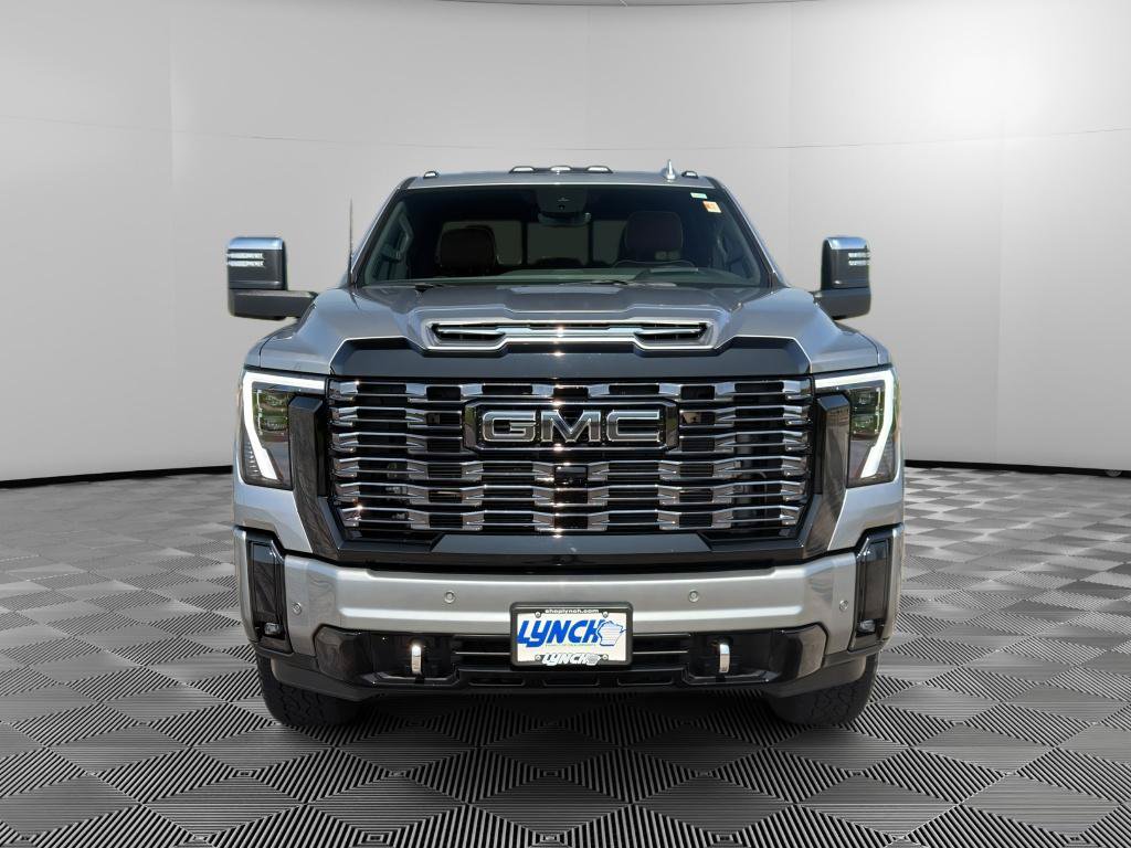 Used 2025 GMC Sierra 2500 Denali Ultimate AWD/4WD image 7