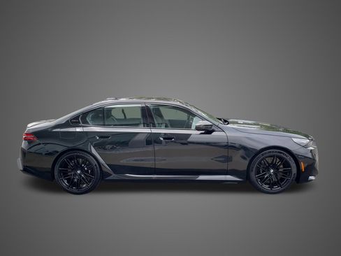 New 2027 BMW M5 w/ Carbon Package AWD/4WD image 5