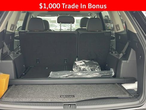 New 2025 Volkswagen Atlas Peak Edition SE AWD/4WD image 31