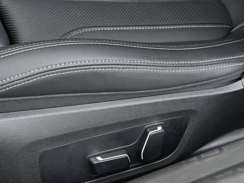Certified 2025 BMW M240i Coupe RWD image 25