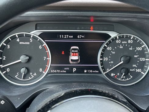 Used 2023 Nissan Rogue SV image 29