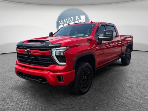 Used 2024 Chevrolet Silverado 3500 LTZ w/ LTZ Plus Package AWD/4WD image 8