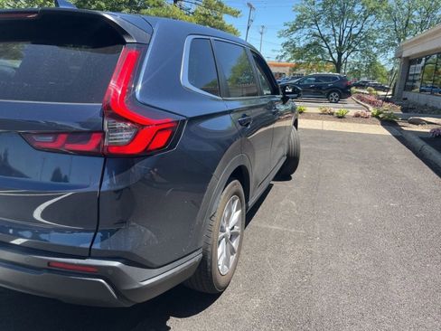 Used 2024 Honda CR-V EX-L image 9