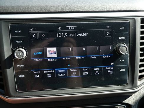 Used 2021 Volkswagen Atlas SE FWD image 37