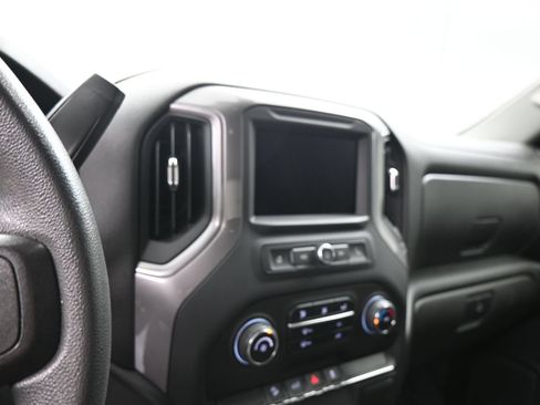 Used 2021 Chevrolet Silverado 1500 Custom Trail Boss AWD/4WD image 15