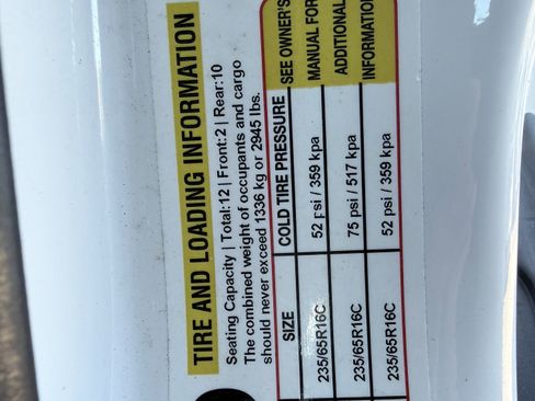 Used 2023 Ford Transit 350 XL image 36