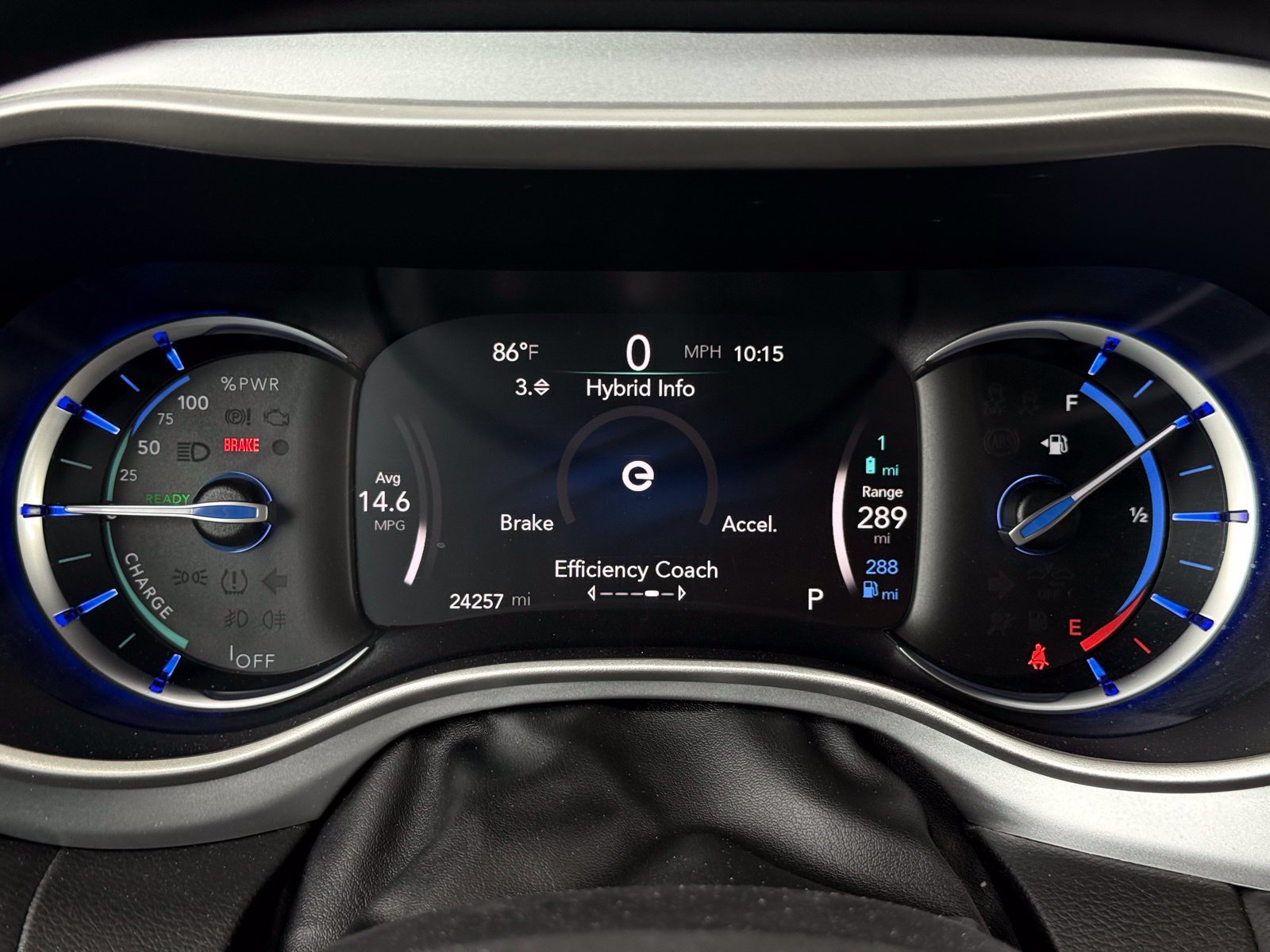 Used 2018 Chrysler Pacifica Touring Plus FWD image 41