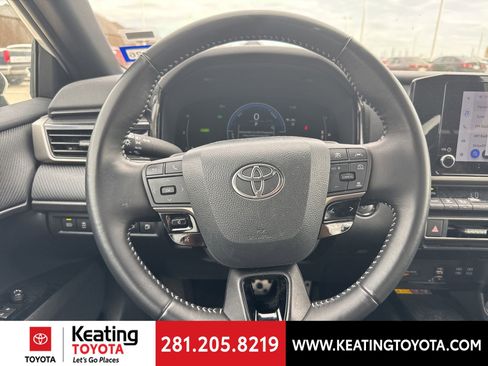 Certified 2025 Toyota Camry SE image 19