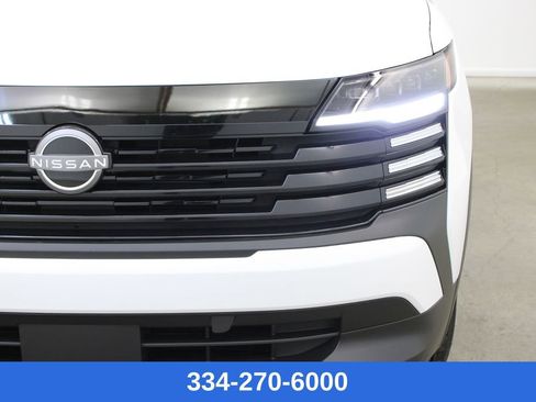 New 2026 Nissan Kicks S image 7