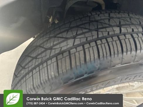 Used 2015 GMC Yukon SLT AWD/4WD image 38