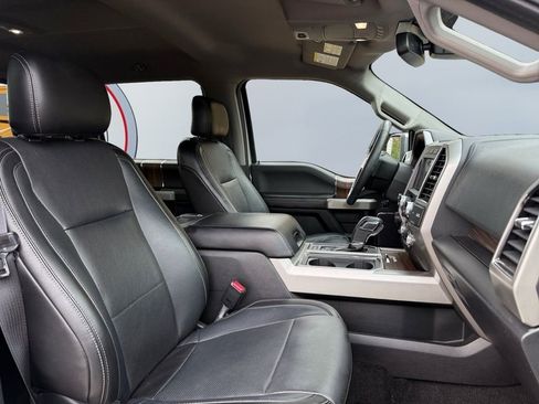 Used 2017 Ford F150 Lariat w/ Equipment Group 502A Luxury image 27