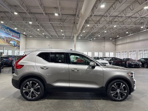 Used 2020 Volvo XC40 T4 Inscription image 31