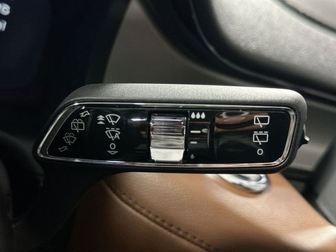 Used 2023 Lincoln Aviator Reserve w/ Elements Package Plus image 30