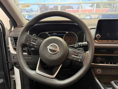Used 2023 Nissan Rogue SV AWD/4WD image 23
