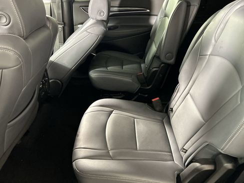 Used 2024 Buick Enclave Premium image 23