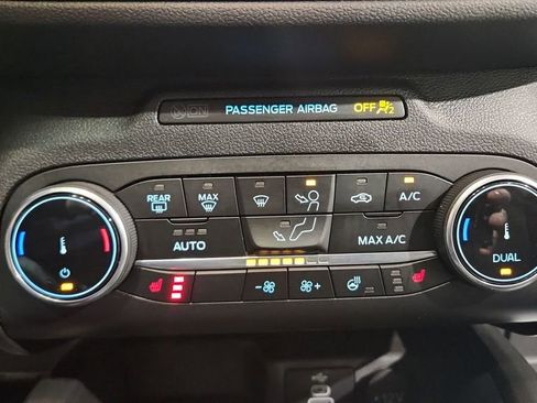 Used 2024 Ford Escape ST-Line Select w/ Class II Trailer Tow Package image 22