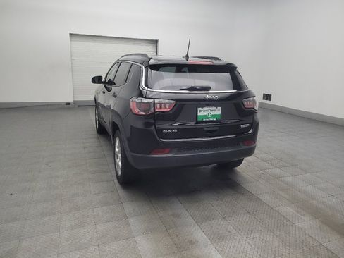 Used 2022 Jeep Compass Latitude AWD/4WD image 5
