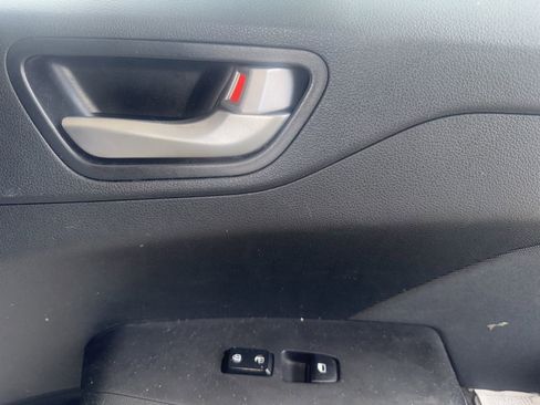 Used 2018 Hyundai Accent SE FWD image 15