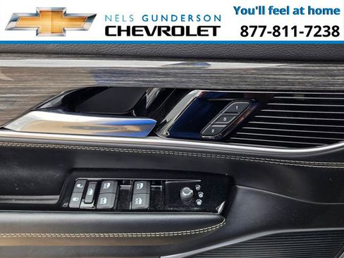 Used 2022 Jeep Wagoneer Series II AWD/4WD image 12