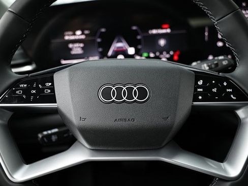 New 2025 Audi Q5 2.0T Premium Plus image 32