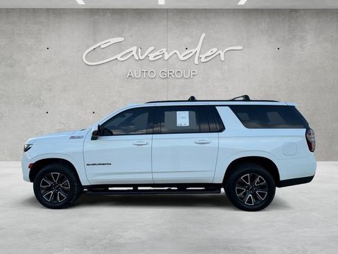 Used 2022 Chevrolet Suburban Z71 w/ Luxury Package AWD/4WD image 13