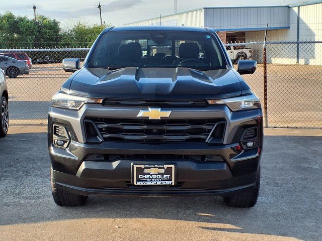 Used 2023 Chevrolet Colorado LT w/ LT Convenience Package III RWD image 2