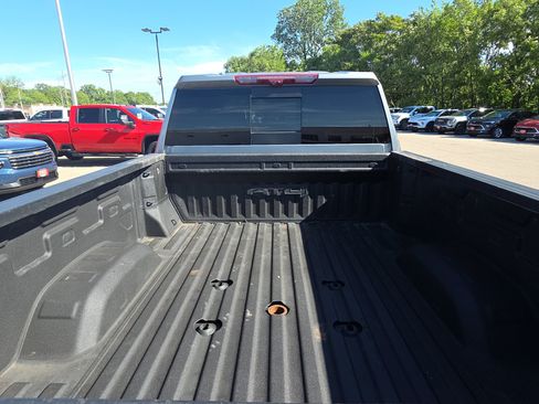 Used 2024 GMC Sierra 2500 AT4 w/ AT4 Premium Plus Package AWD/4WD image 8