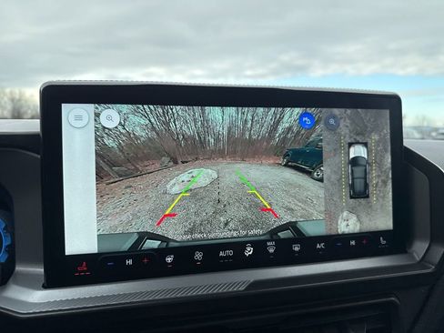 Used 2025 Ford Bronco Sport Badlands image 32