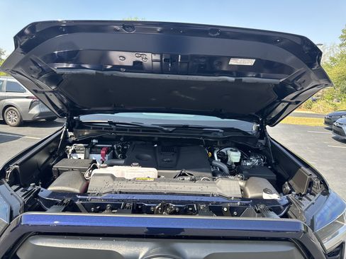 New 2026 Toyota Tundra SR5 AWD/4WD image 37