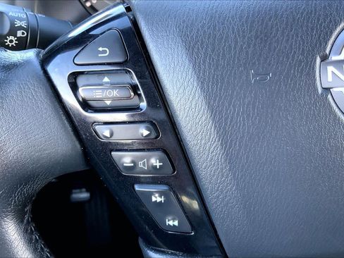 Used 2022 Nissan Armada SL w/ Midnight Edition Package image 22