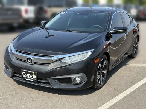 Used 2017 Honda Civic Touring image 5