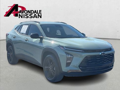 Used 2025 Chevrolet Trax ACTIV image 9