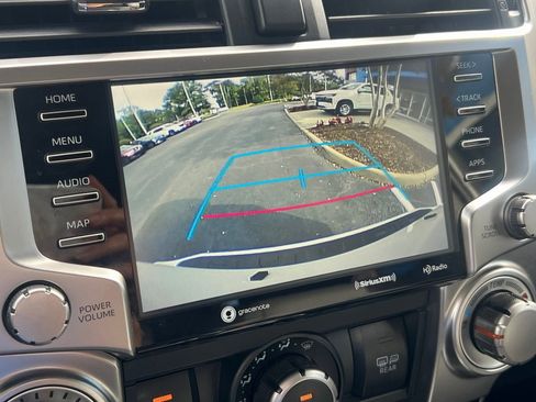 Used 2024 Toyota 4Runner SR5 Premium image 5