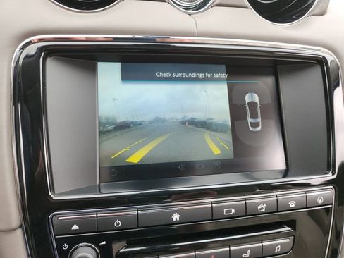 Used 2017 Jaguar XJ L Supercharged image 24