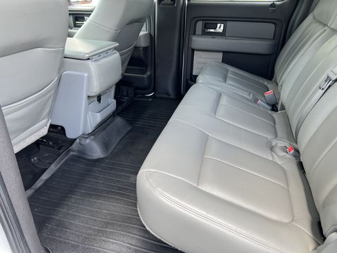 Used 2014 Ford F150 XLT w/ Equipment Group 302A Luxury AWD/4WD image 15