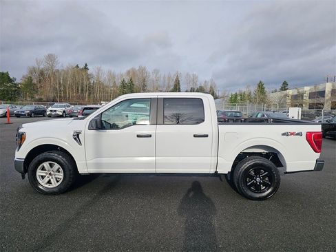 Used 2023 Ford F150 XLT w/ Trailer Tow Package image 8