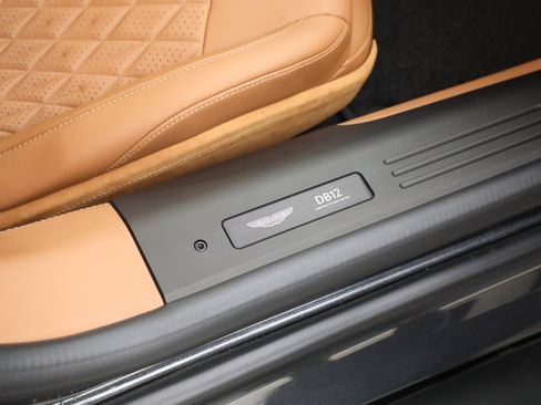 New 2026 Aston Martin DB12 Volante image 34