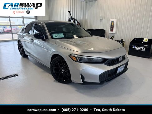 Used 2025 Honda Civic Sport image 1