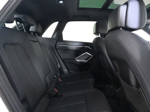 Used 2025 Audi Q3 2.0T Premium w/ Convenience Package image 17