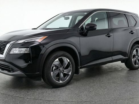 Used 2025 Nissan Rogue SV AWD/4WD image 3