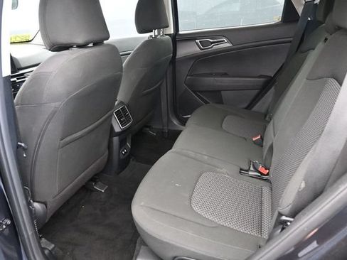 Used 2026 Kia Sportage LX FWD image 15