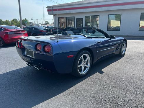 Used 2000 Chevrolet Corvette Convertible w/ Performance Handling Pkg RWD image 6