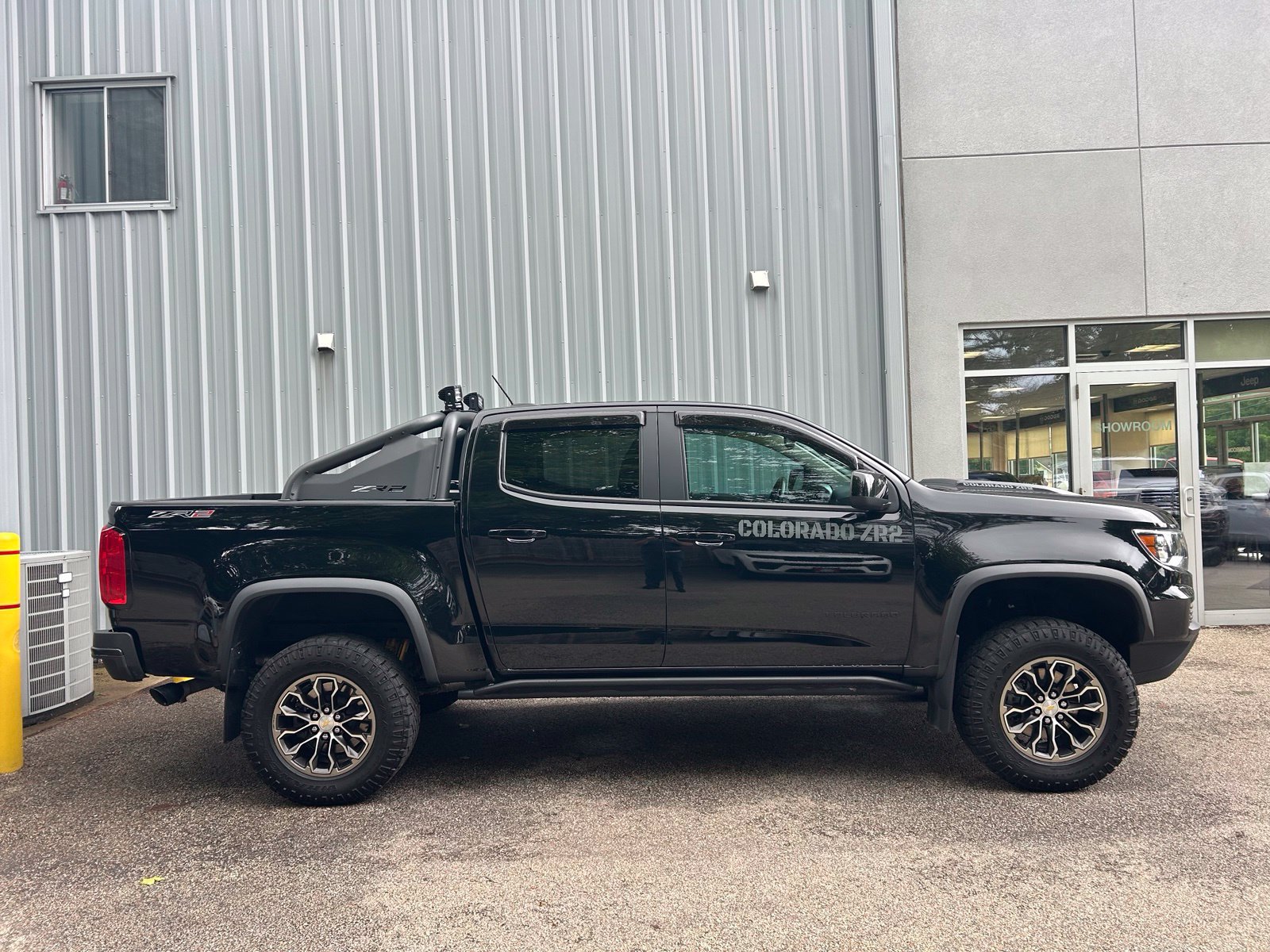 Used 2022 Chevrolet Colorado ZR2 AWD/4WD image 4