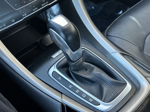 Used 2014 Ford Fusion SE w/ Equipment Group 202A image 23