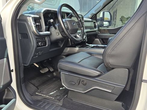 Used 2023 Ford F350 Lariat w/ Lariat Ultimate Package image 15