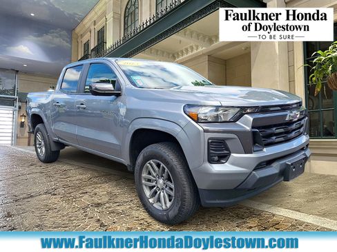 Used 2023 Chevrolet Colorado LT w/ LT Convenience Package II AWD/4WD image 1