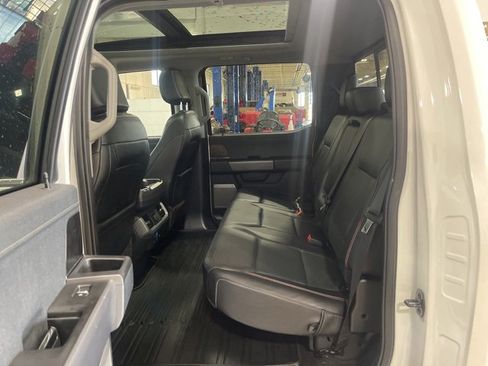 Used 2022 Ford F150 Lariat w/ Equipment Group 502A High image 19